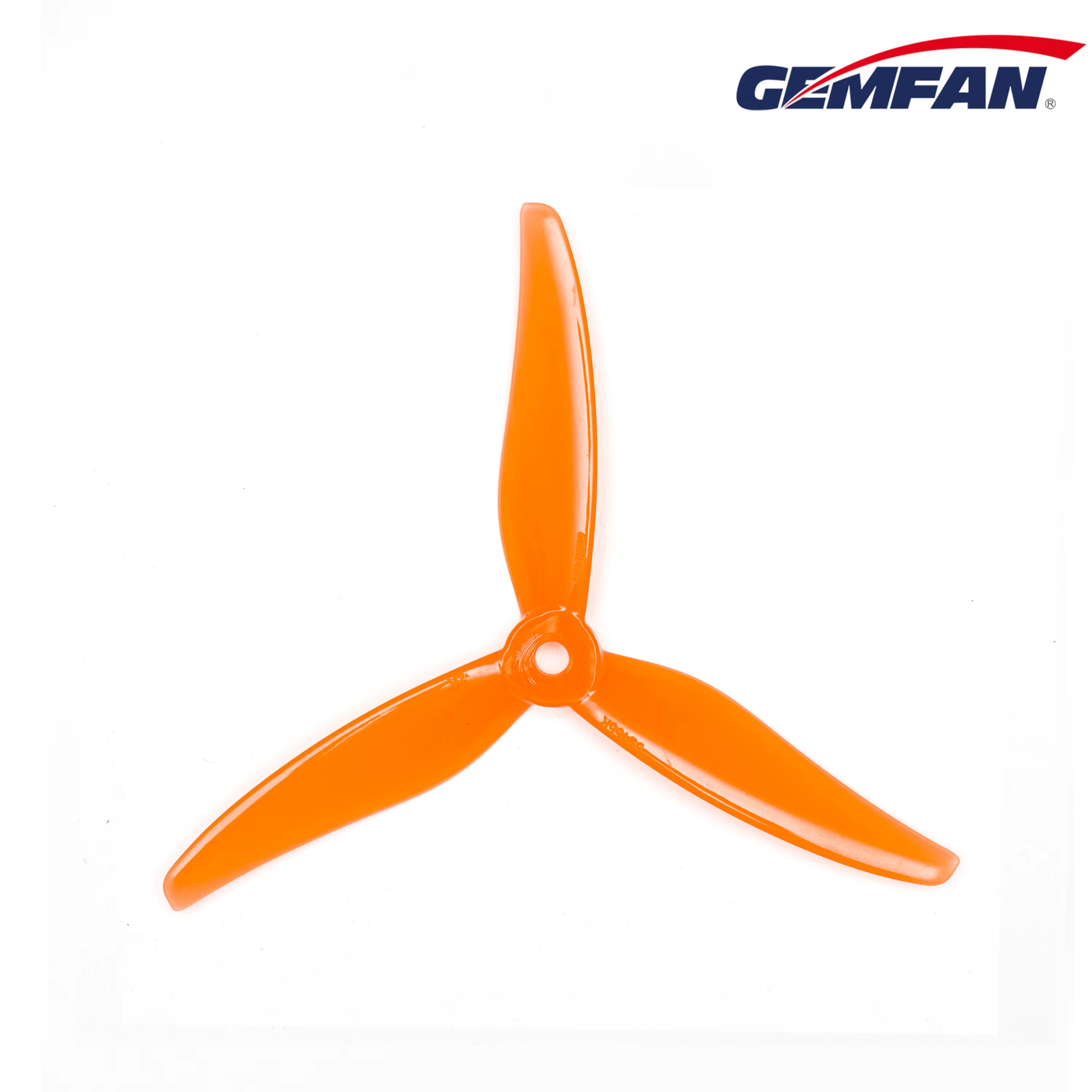 Oranger, dreiblättriger 5-Zoll-FPV-Drohnenpropeller aus glänzendem Kunststoff mit zentriertem Befestigungsloch auf weißem Hintergrund, Gemfan-Logo oben rechts.