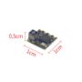 Kleines quadratisches Leiterplattenmodul (ca. 1 × 1 cm) mit SMD-Bauteilen, einem schwarzen quadratischen Steck- oder Sensorbauteil an einer Ecke, goldenen Kontaktlaschen und roten Maßangaben (1 cm und 0,5 cm).