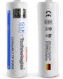 Zwei weiße 18650-Batterien stehen nebeneinander; die vordere zeigt die Beschriftung GLK-Technologies, 3200 mAh 3,7 V NiMH und ein blaues Plus-/Minus-Symbol, die Rückseite zeigt CE-, Recycling- und durchgestrichene Mülltonne-Symbole, Herstellerangaben und eine deutsche Flagge.