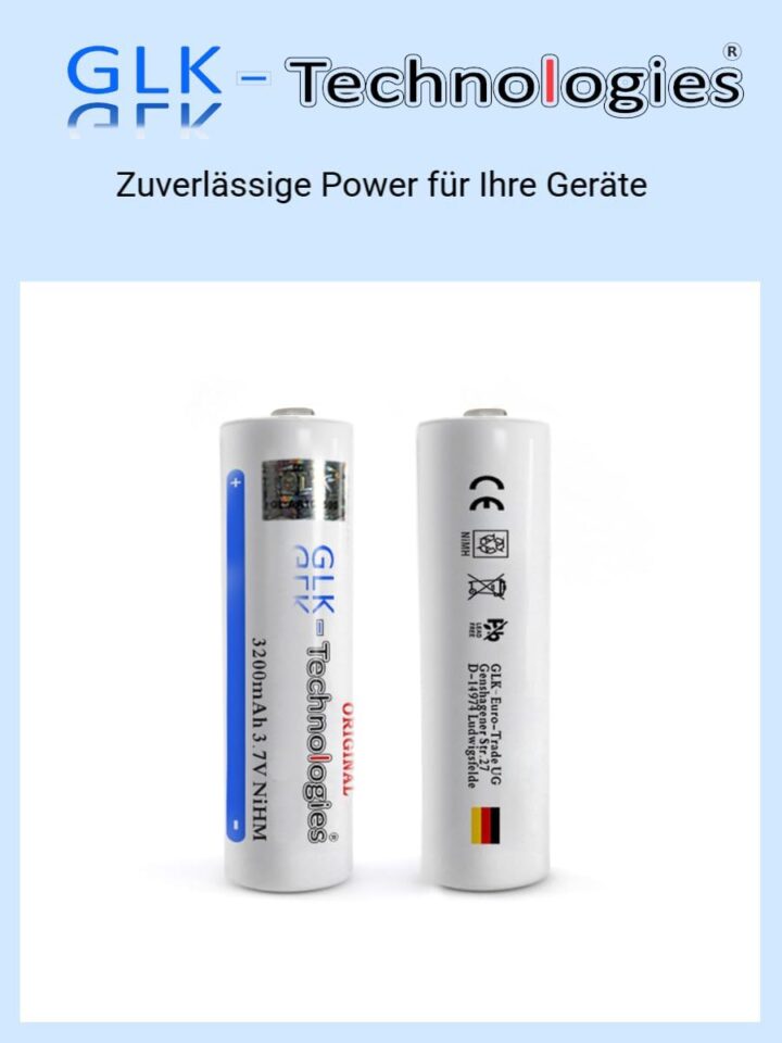 glk-3200mah-nimh-akku-fuer-radiomaster-pocket Zwei weiße 18650-Akkuzellen der Marke GLK-Technologies (NiMH, 3,7 V, 3200 mAh), eine zeigt Vorderseite mit Logo und Kapazitätsangabe, die andere Rückseite mit Prüfsymbolen und kleiner Deutschlandflagge.